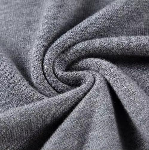 Tundra | Sweter z Golfem